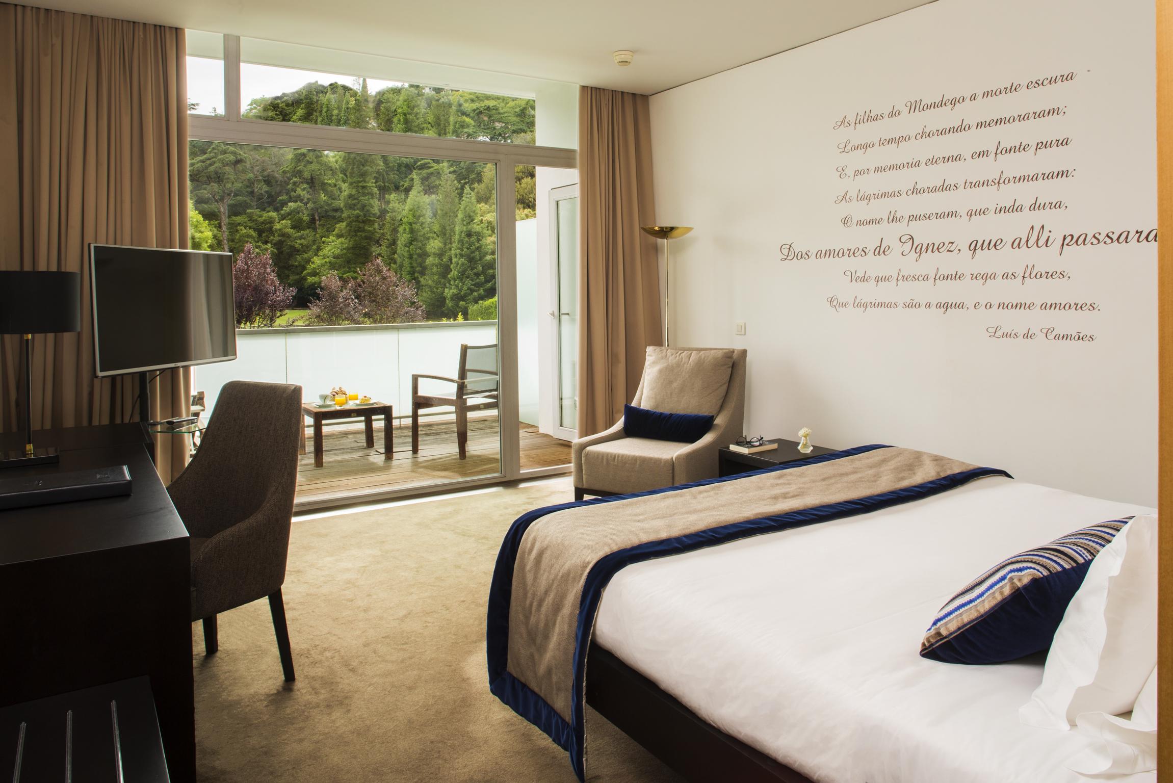 Hotel Quinta das Lagrimas - Small Luxury Hotels Coimbra Esterno foto A room at the hotel