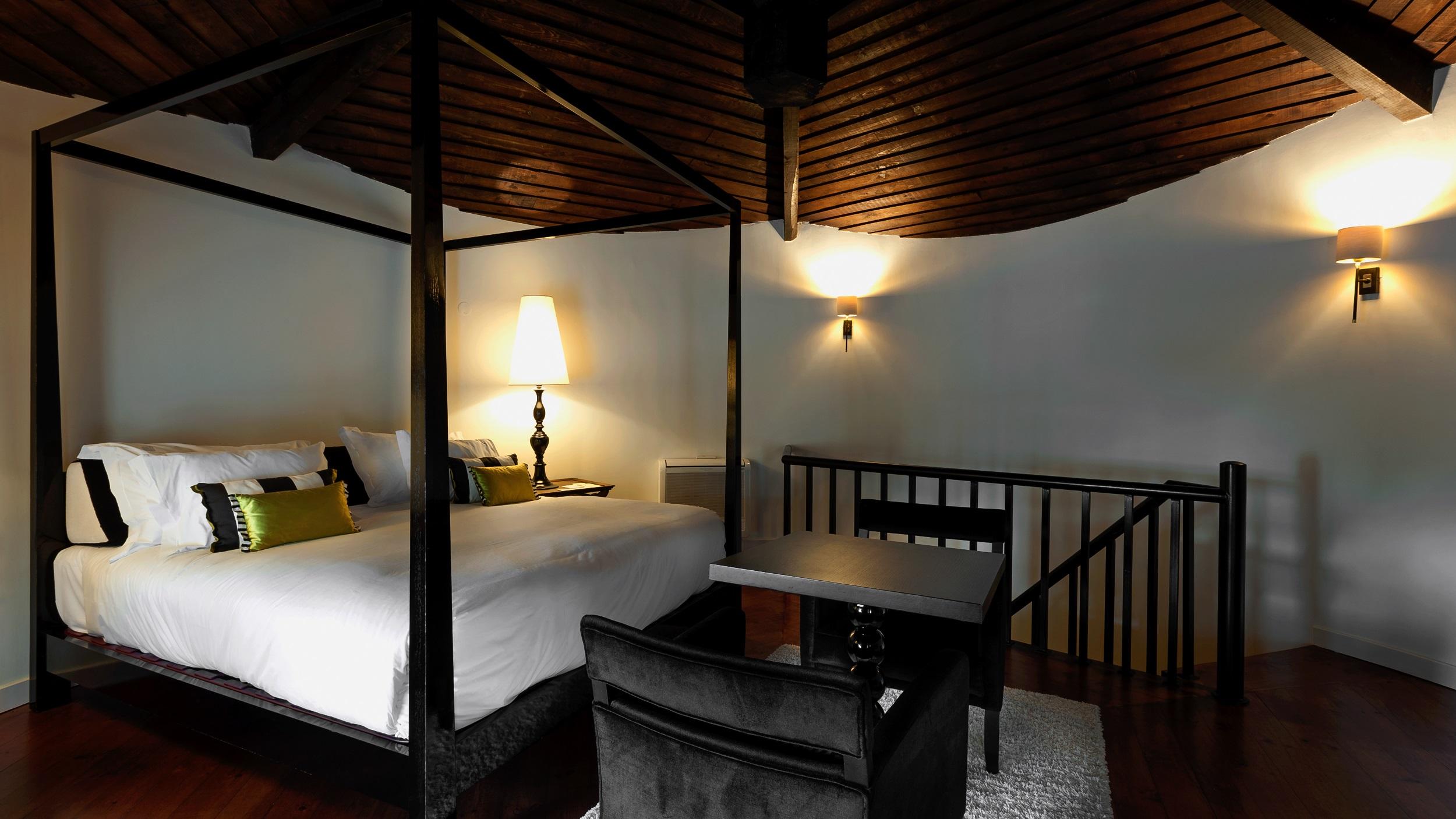 Hotel Quinta das Lagrimas - Small Luxury Hotels Coimbra Esterno foto A room at the hotel
