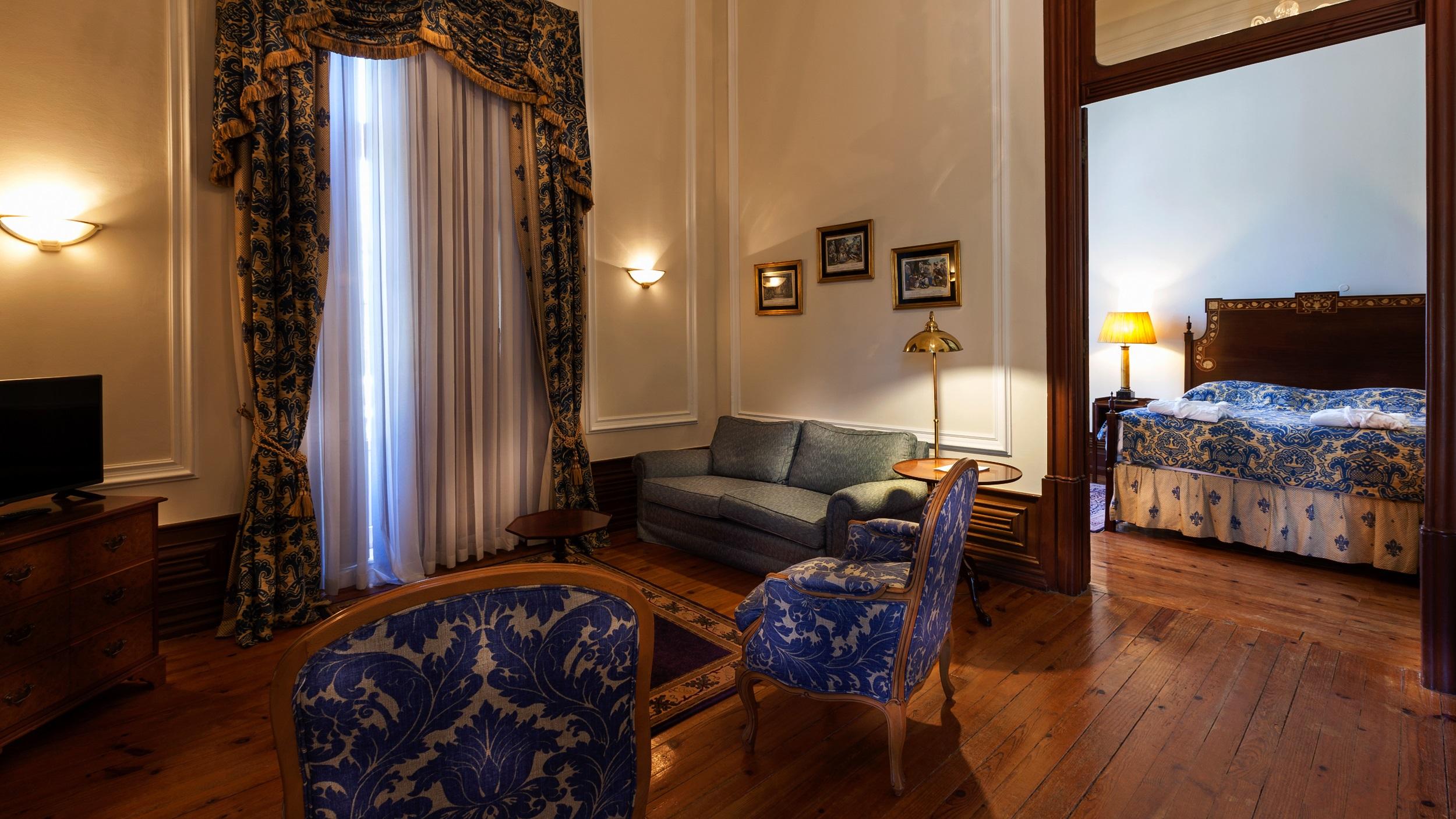 Hotel Quinta das Lagrimas - Small Luxury Hotels Coimbra Esterno foto A suite at the hotel