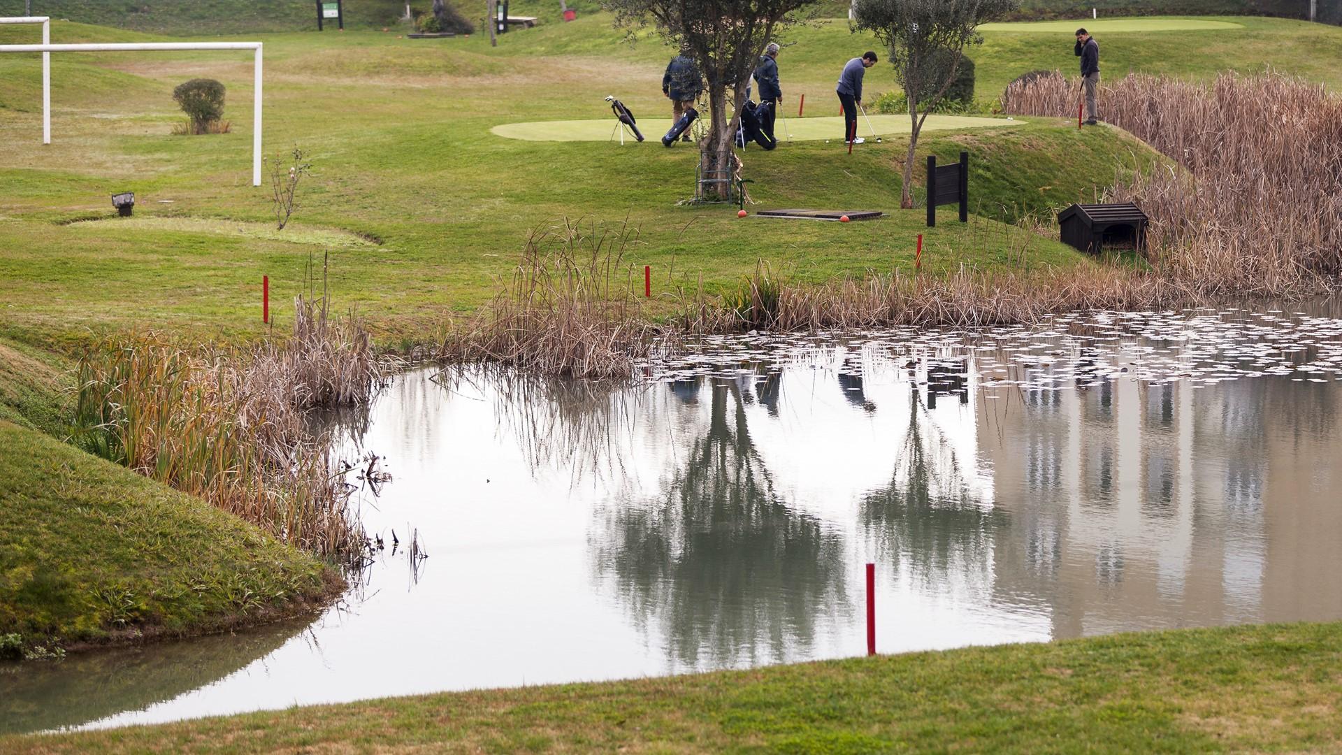 Hotel Quinta das Lagrimas - Small Luxury Hotels Coimbra Esterno foto Golfers on the 17th green at the 2006 Dutch Open