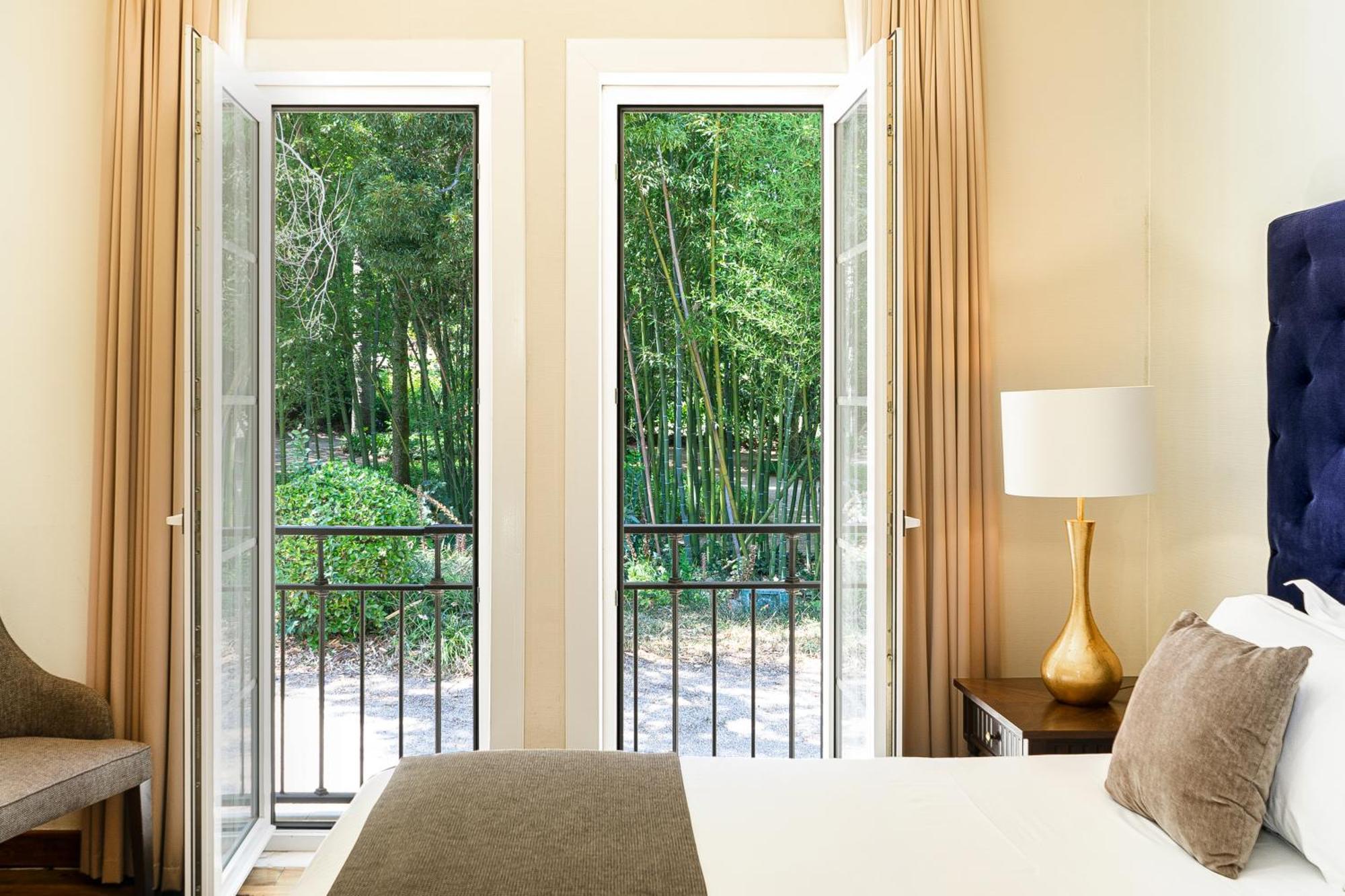 Hotel Quinta das Lagrimas - Small Luxury Hotels Coimbra Camera foto A guest room at the Hotel Indigo